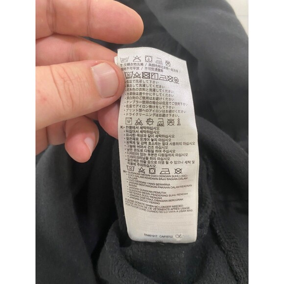 Nike Boys Hoodie Black Grey and White Long Sleeve Front Pocket Athletic Size 5 - Picture 9 of 9